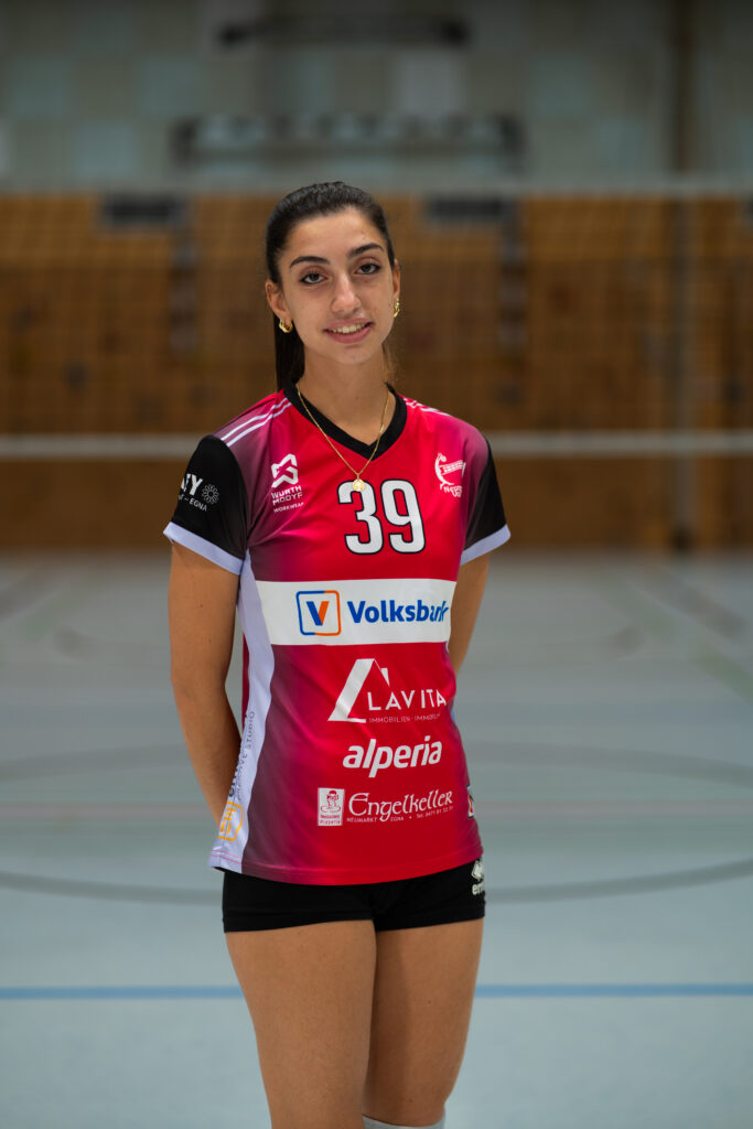 Anna Checchi
